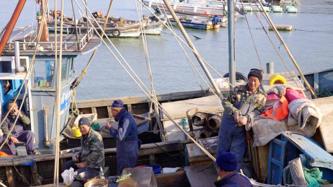 青山渔村渔民生活-码头海鲜