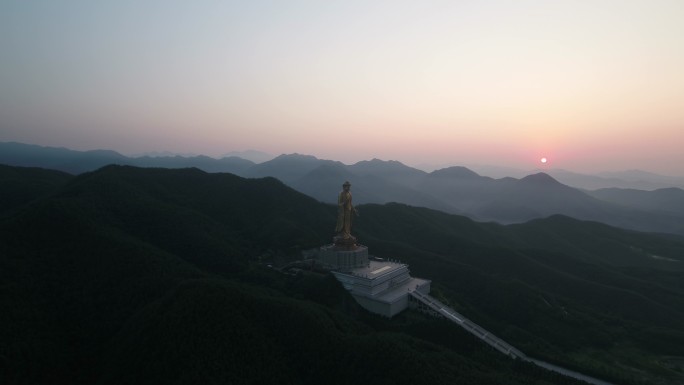 平顶山鲁山大佛日出