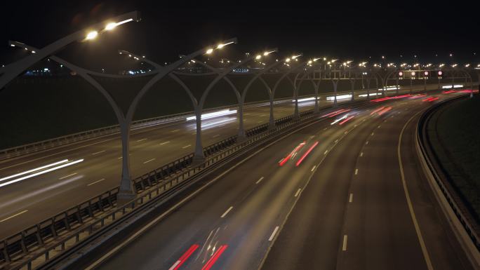 公路夜间延时车水马龙川流不息夜晚马路