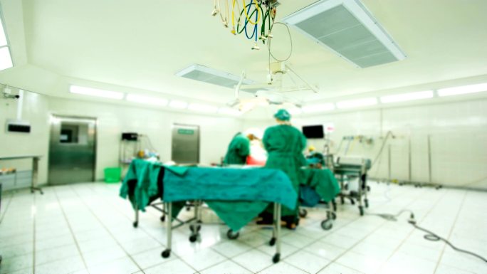 外科手术组外科医生现代女性