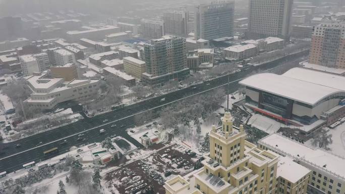 航拍冰雪之旅：大雪冰挂让哈尔滨白色浪漫3