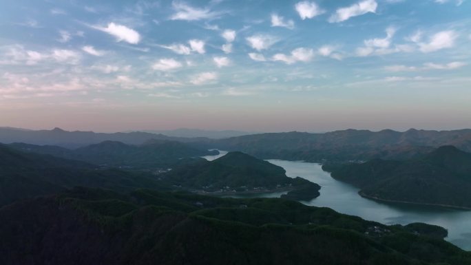 巍峨的大别山云海延时