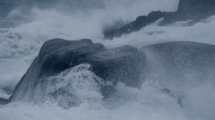 台风天海岸巨浪-升格动画