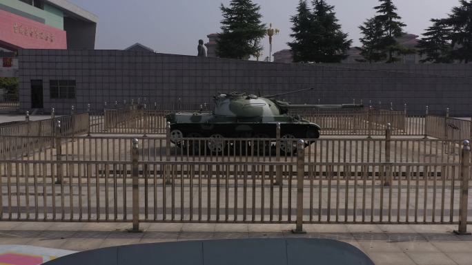吉鸿昌将军纪念馆飞机坦克模型