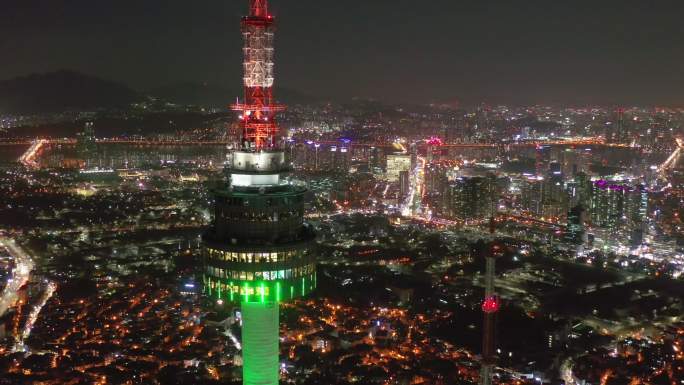 韩国夜间第一个塔式旅游景点