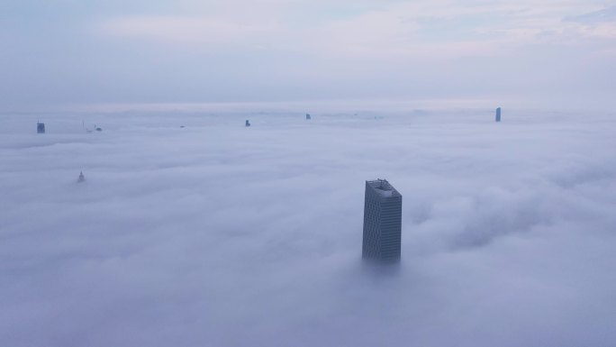 武汉天地壹方购物中心云海城市地标建筑航拍