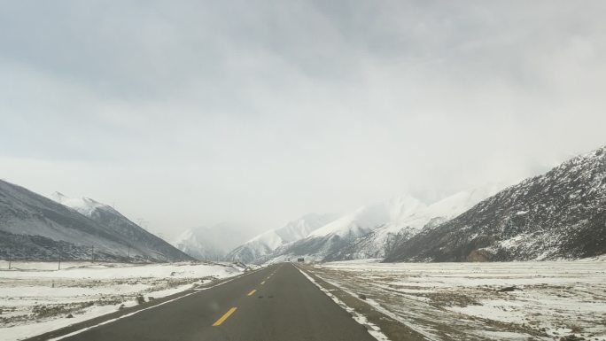 西藏自驾雪山