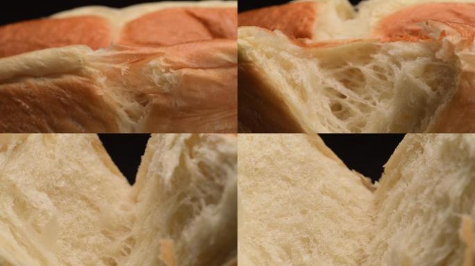 用手把刚烤好的面包撕开