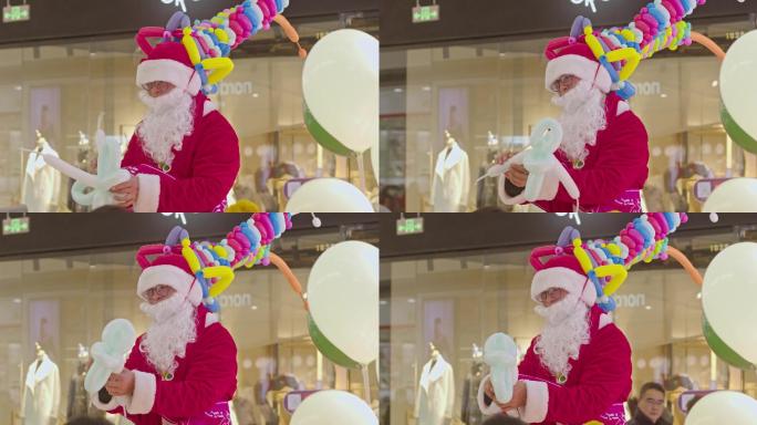 商场圣诞老人送气球