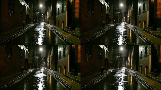 城市的雨夜黑暗道路交叉口水坑