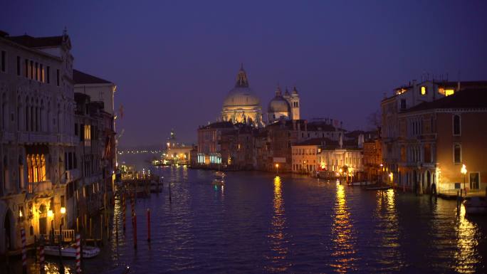 威尼斯夜景威尼斯夜景意大利威尼斯水上威尼