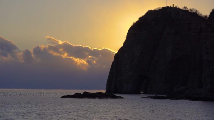 海边山崖夕阳落山延时