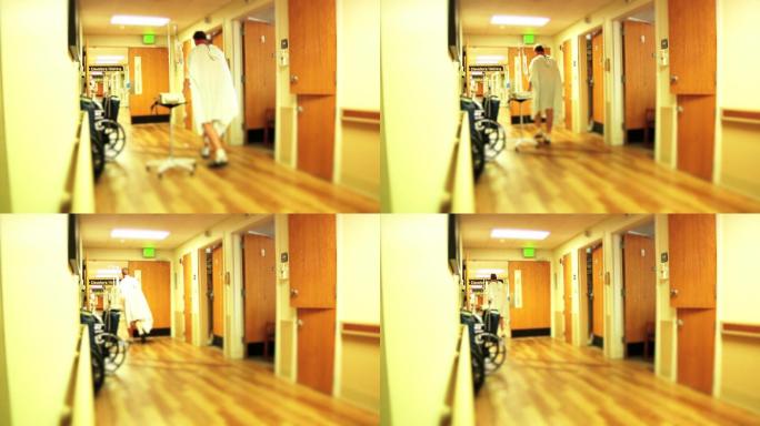 病人在医院走路过道背影