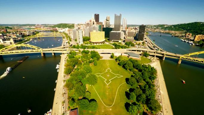 匹兹堡市区鸟瞰图城市建筑快速发展航拍延时