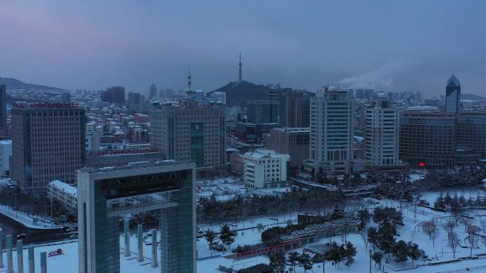 雪后威海 幸福门雪景