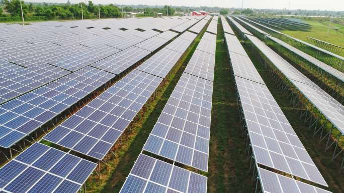 太阳能电池板农场光伏板新能源