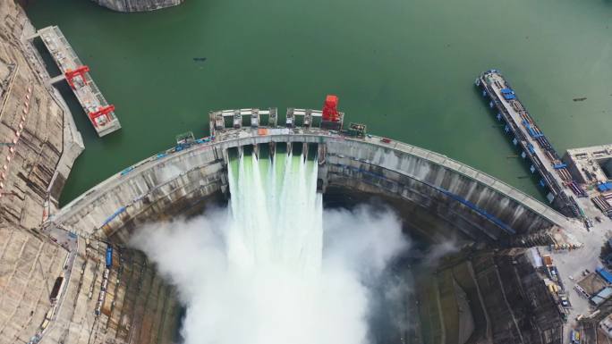 A150 白鹤滩水电站大坝顶部航拍