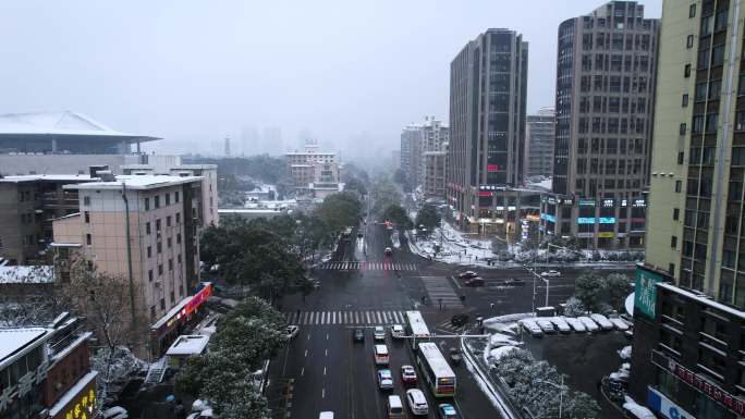城市下雪道路雪景航拍