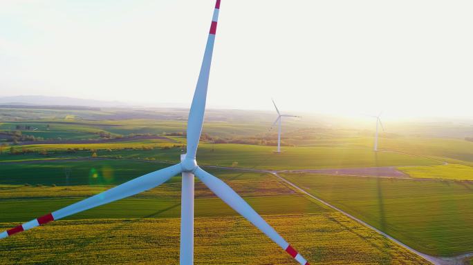 美丽的风车涡轮机风电风能发电新能源绿色环