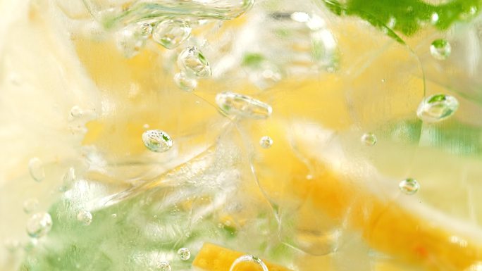 柠檬气泡水液体饮品维生素C维C果汁