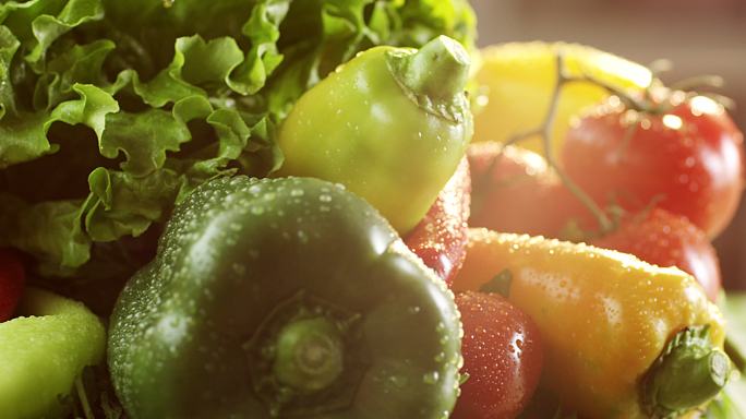 新鲜蔬菜混合物蔬菜慢动作入水农业食材创意