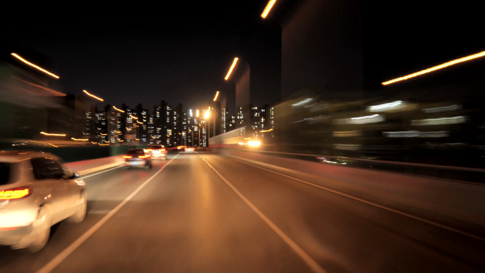 【4K】夜晚城市道路车流穿梭