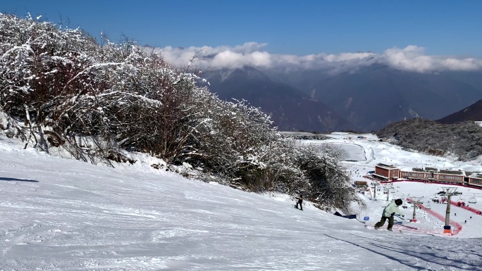 川西高原九鼎山太子岭滑雪升格慢动作4K