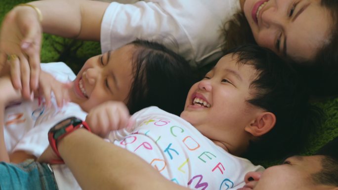 幸福家庭亲密互动温馨幸福TVC广告