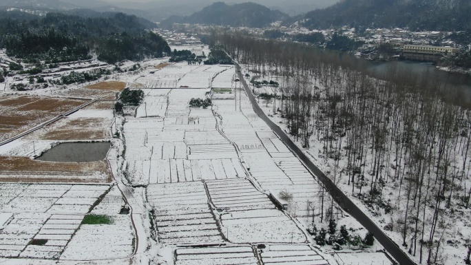 航拍农业种植农田冬天雪景