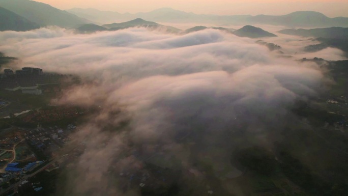 云海，日出，雾气，仙境，大气磅礴，云雾