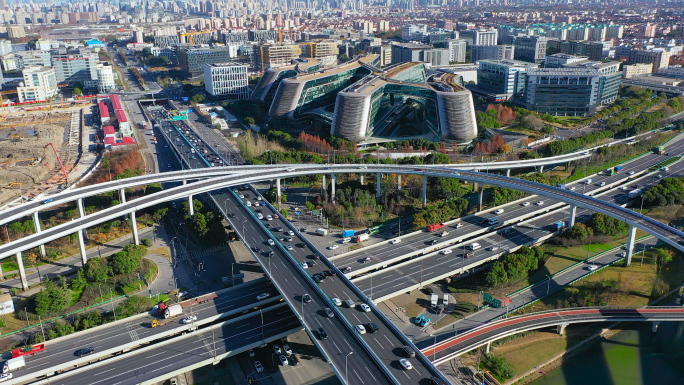 上海长宁区虹桥商务区凌空SOHO地标建筑