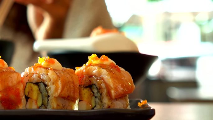 多利寿司卷日料餐饮日式料理和食洋食
