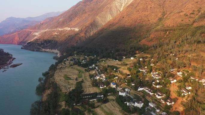 A202 金沙江蓄水淹没前棉纱湾村