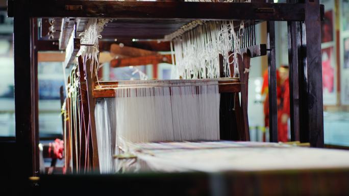 南充丝绸博物馆  古丝绸纺织机