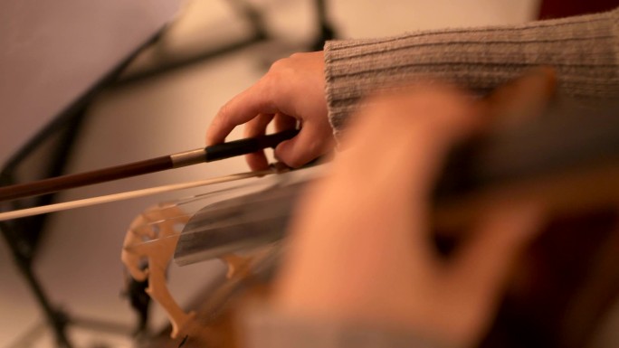 拉小提琴的音乐家指尖旋律独奏艺术音乐人生
