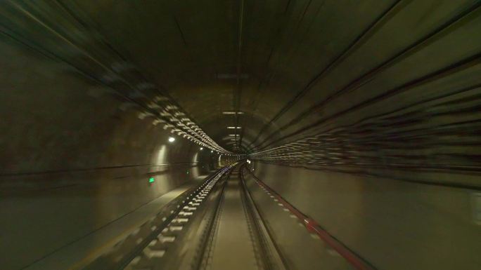 地铁-地铁隧道-隧道-时空隧道-穿梭