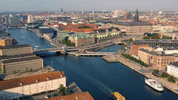哥本哈根城市风景城市建筑快速发展航拍延时