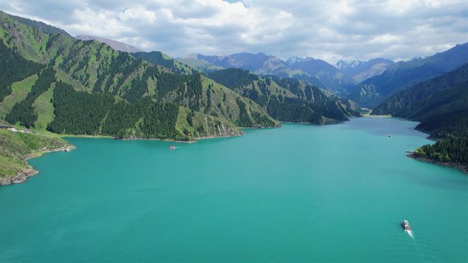 新疆天山天池高原雪山风景航拍