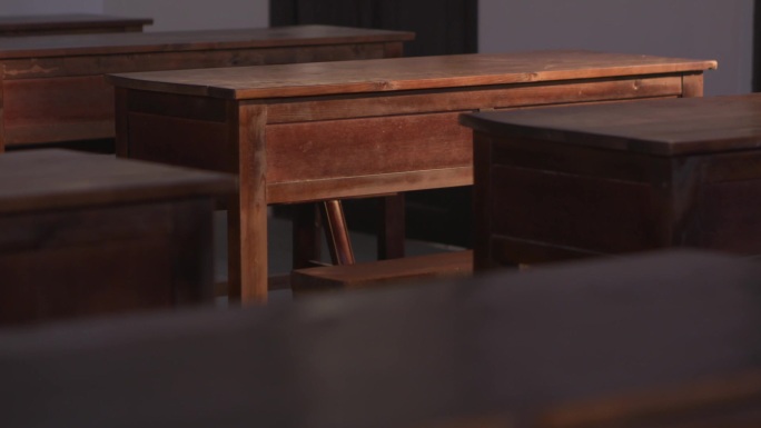 老教室民国桌椅课桌特写黑板课堂A013