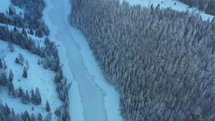 4K新疆冬季航拍雪景