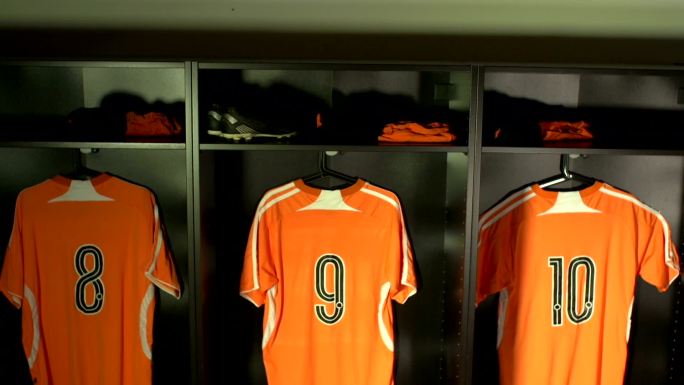 足球更衣室足球队衣球员服装世界杯更衣室