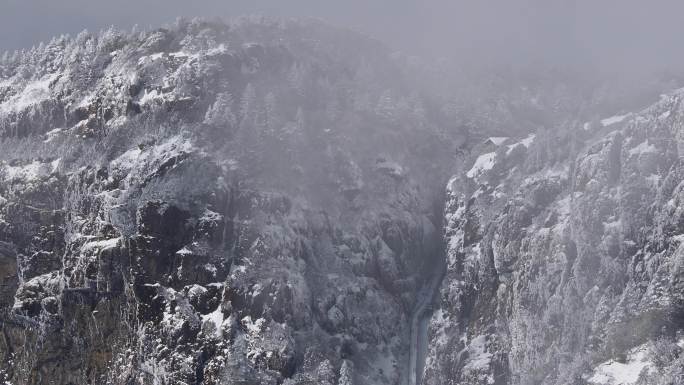 轿子雪山航拍延时镜头合集