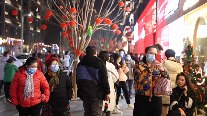 夜晚街头繁华景象、人来人往