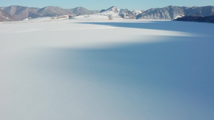 冬季雪山 纯净的雪地