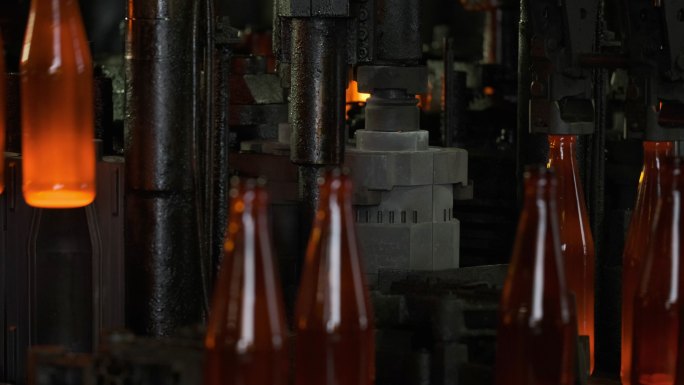 玻璃瓶生产线机械加工高温压模热加工