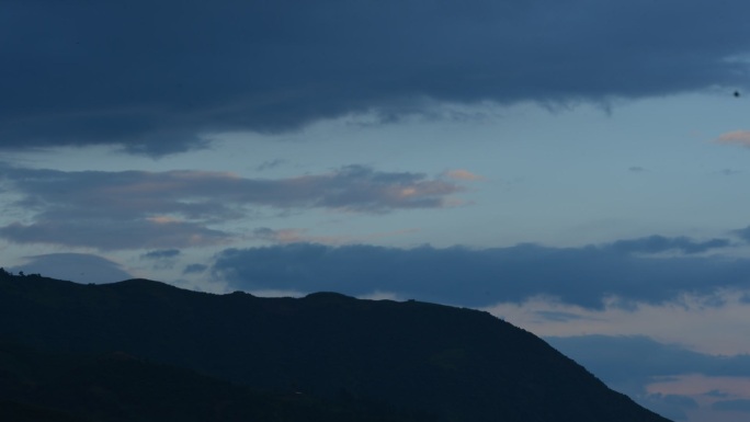 日落后的大山  晚霞延时