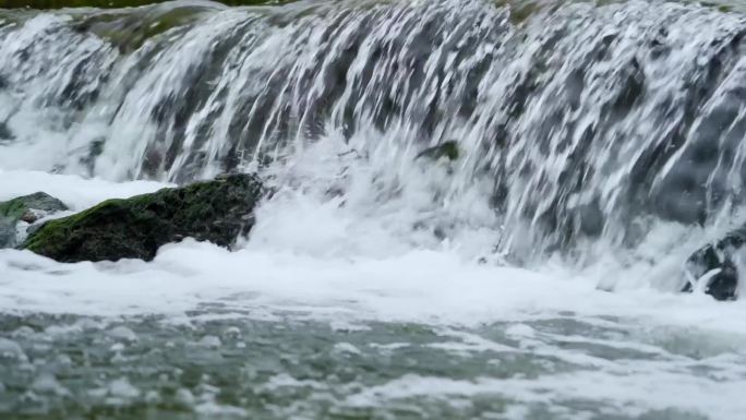 自然资源生活用水饮用水清澈山泉水高山流水