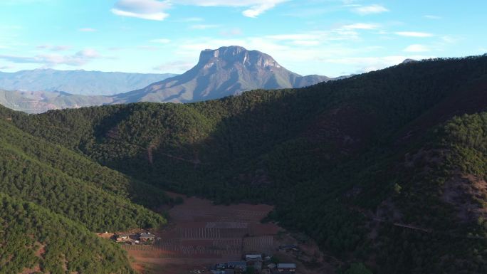 4k泸沽湖女神山