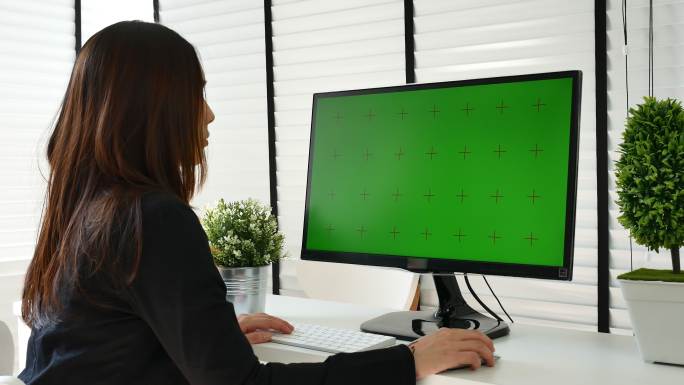 计算机绿屏在现代办公中的应用