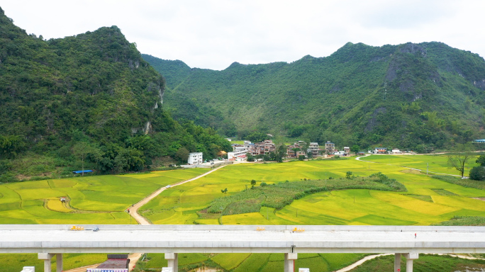 航拍高速路的建设